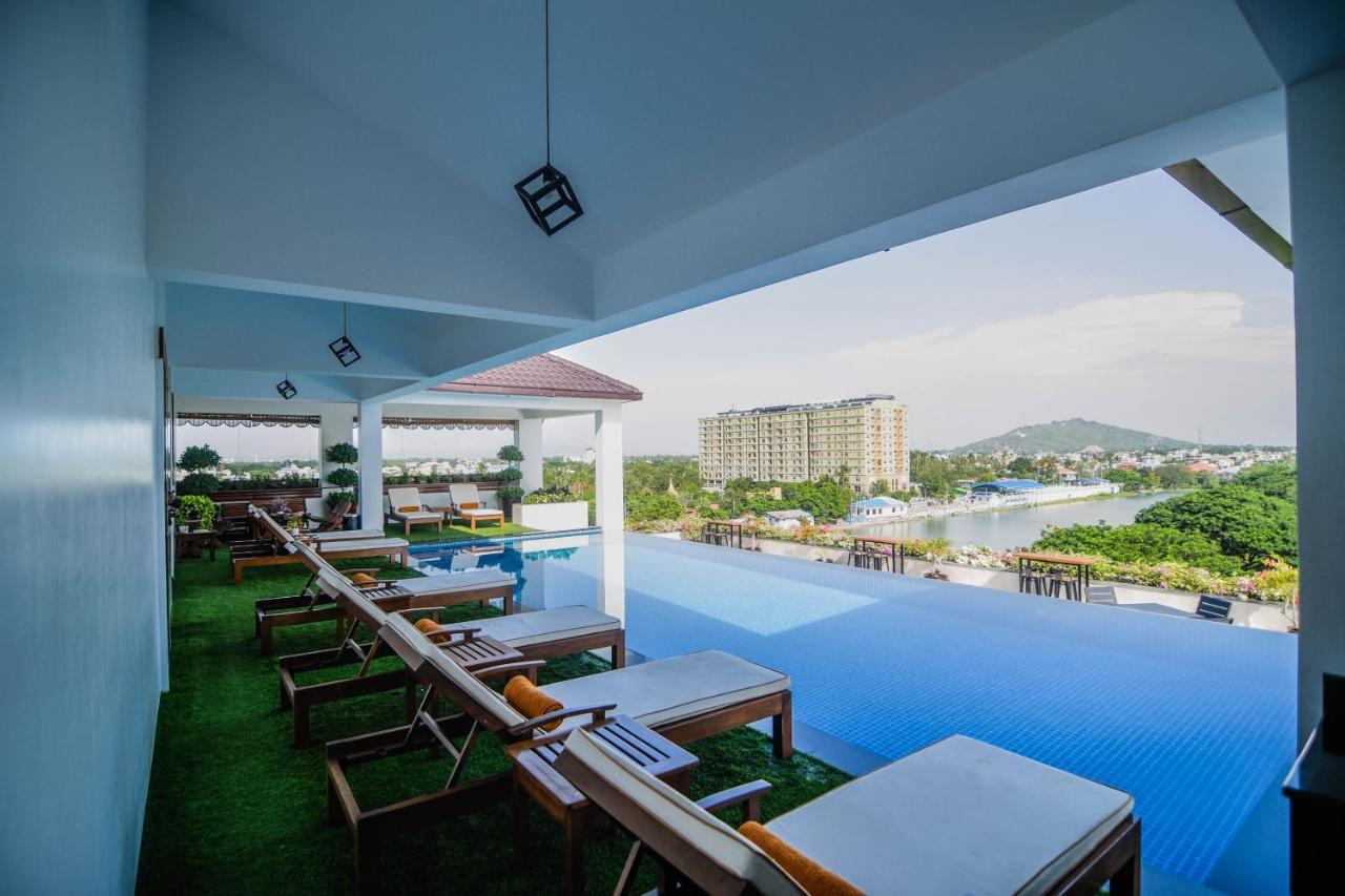 Hotel The Haven Mandalay Esterno foto